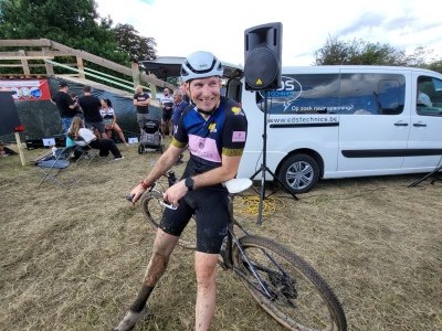 Wie geeft mij een duwtje? Wie wil sponsoren?