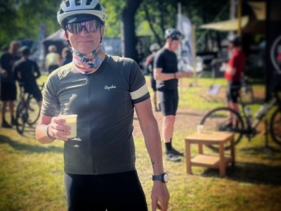 🚲 Van de rollen naar de weg: Mijn 24-uursrit voor vzw Bindkracht!